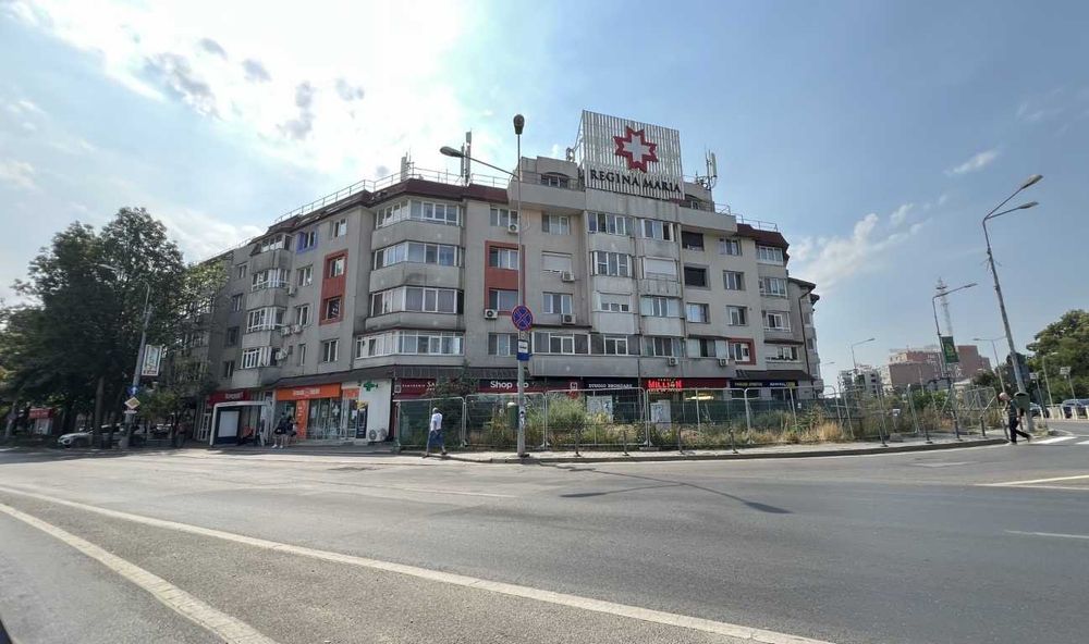 Vanzare spatiu comercial, zona Baneasa, intersectie DN1
