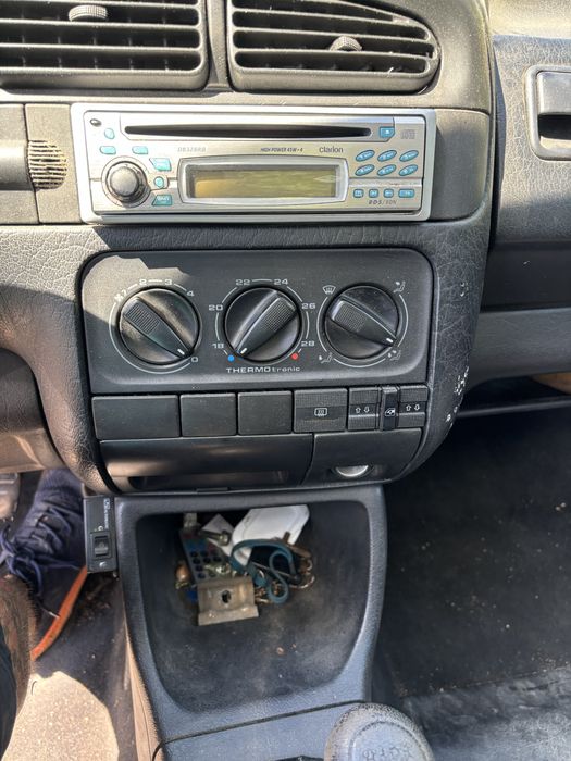 Фолксваген Венто бензин на части.