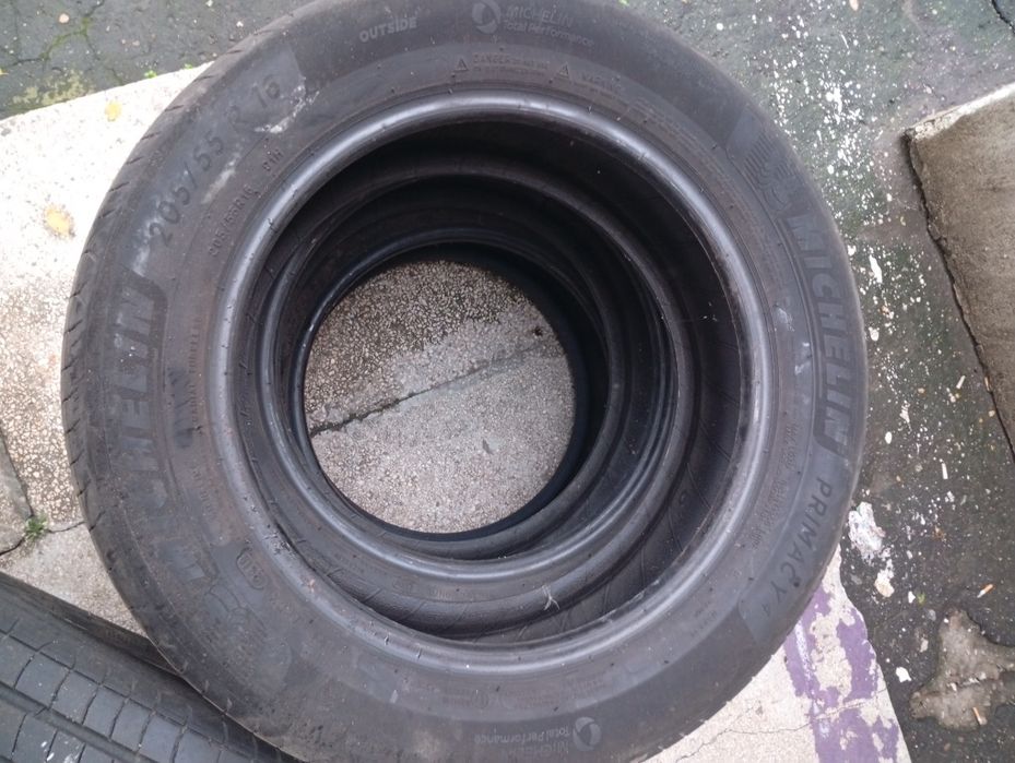 Vând cauciucuri de vara Michelin pe 16