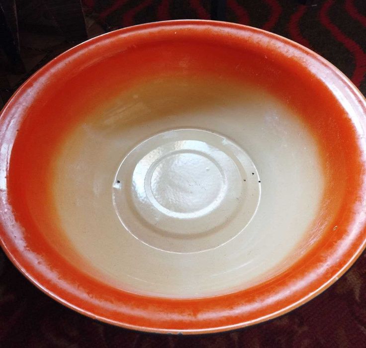 Большие тазы эмалированные ,кастрюля