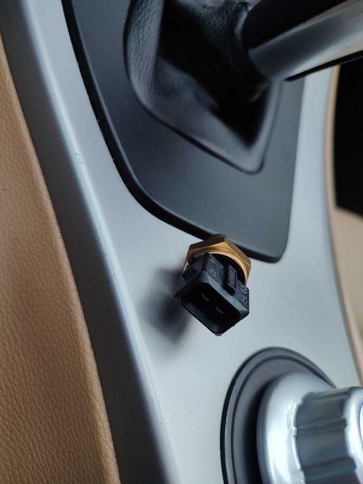 Датчик температура на гориво е9Х Fuel temperature sensor