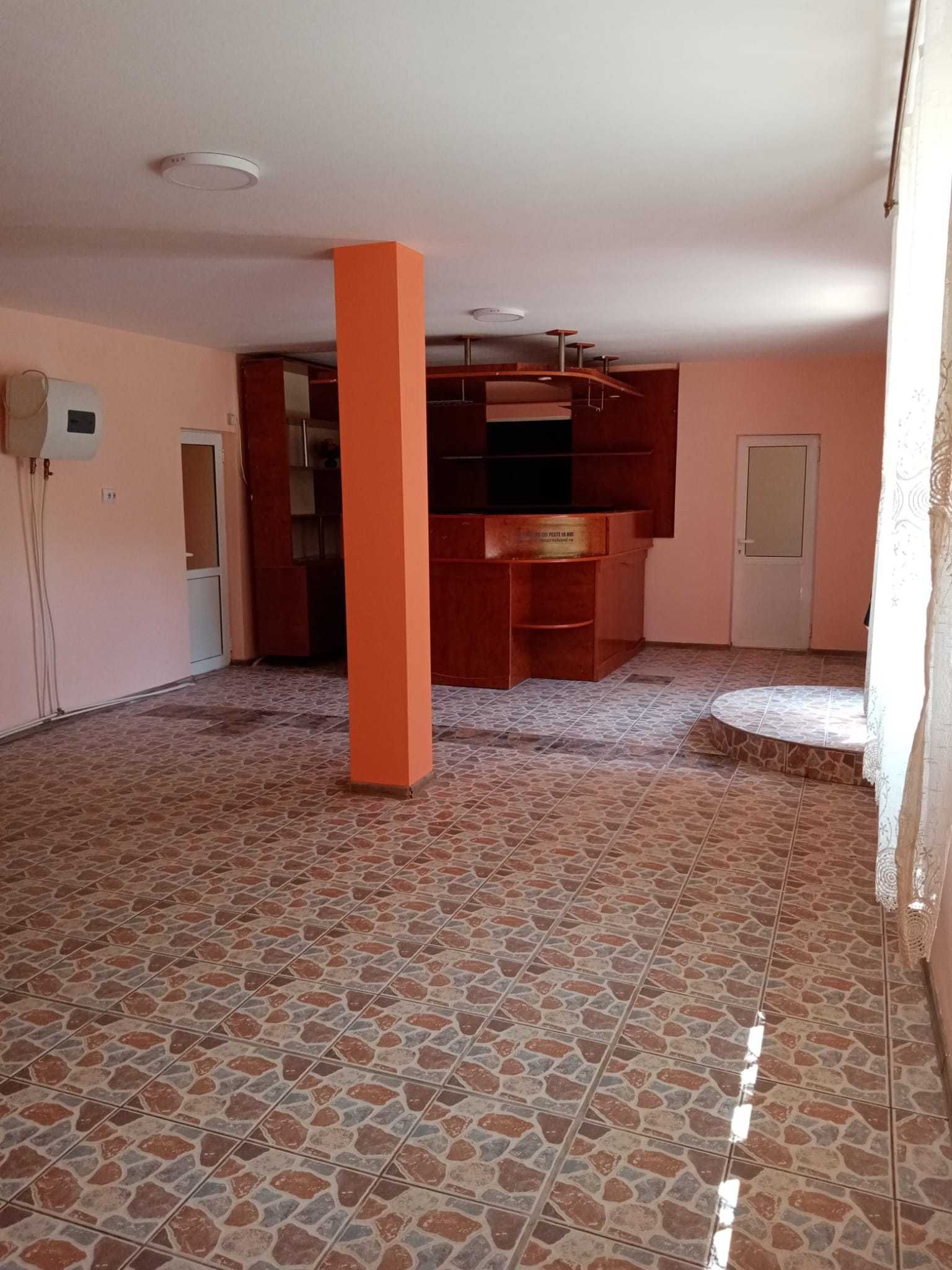 Vând casă cu tot cu teren în Com Roma, Jud. Botoșani