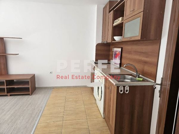 Продава се Двустаен апартамент в к.к. Слънчев бряг - 79 кв.м за 735 €/кв.м - Снимка #1
