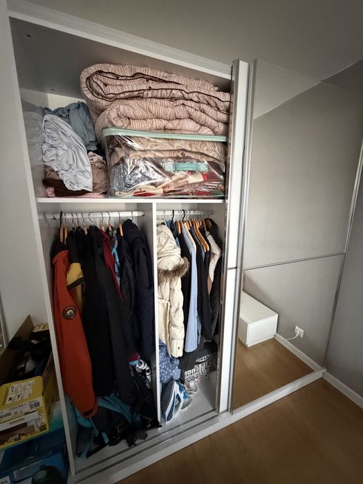 Гардероб и нощни шкафчета