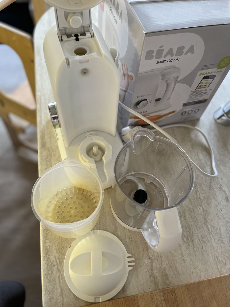 Уред 4іn1 за приготвяне на бебешка храна Beaba Babycook Solo