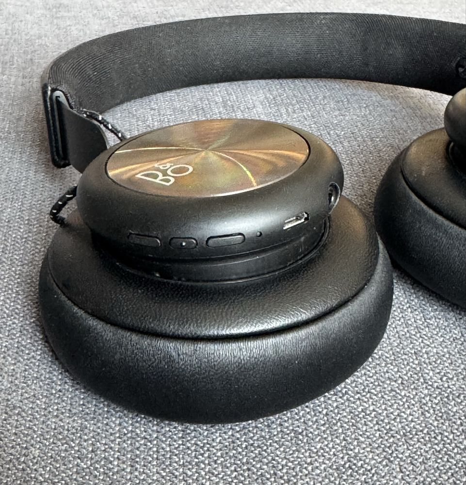 Bluetooth слушалки Bang & Olufsen