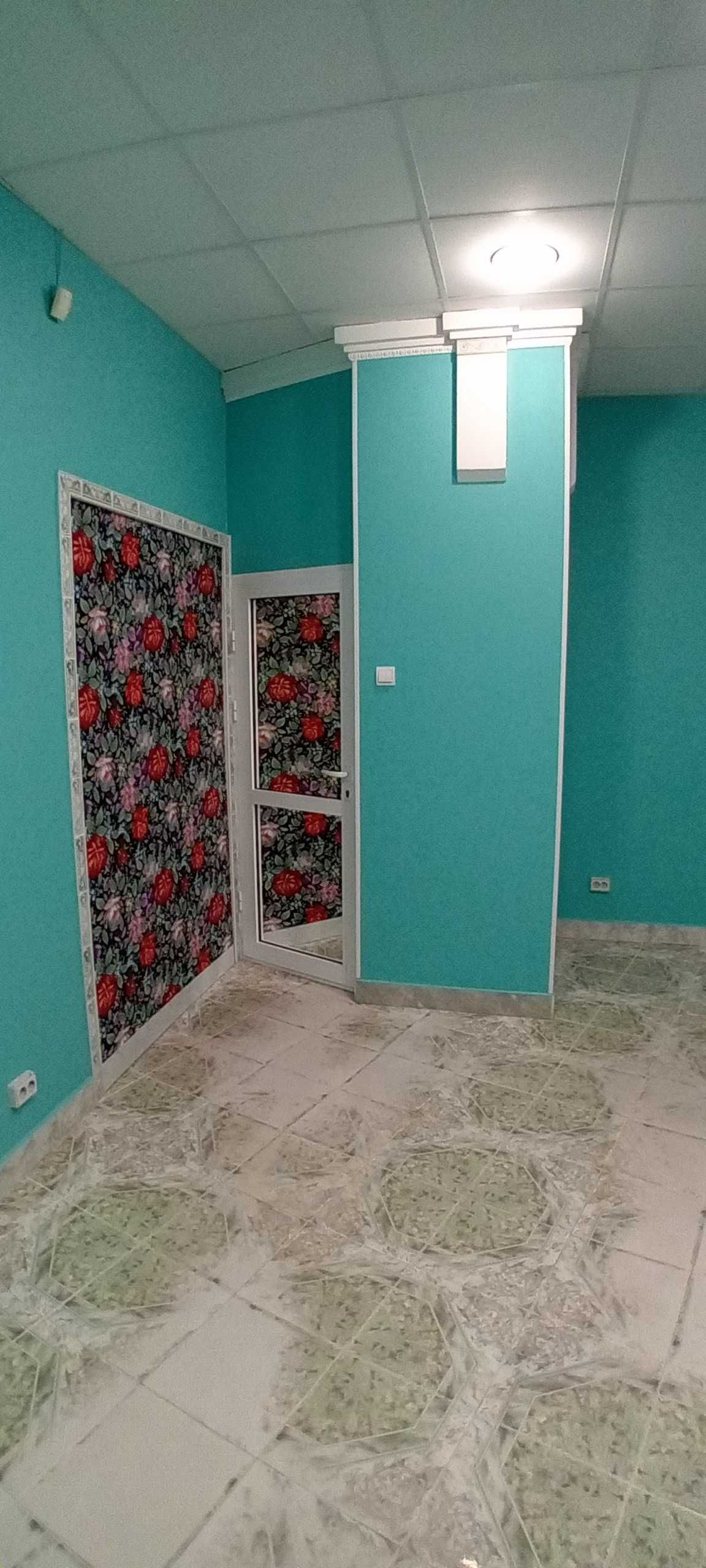 Офис (магазин) под наем в центъра на град Силистра.