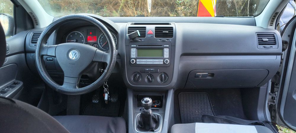 Wolkswagen Golf 5 - functionala - ITP facut - acte in regula