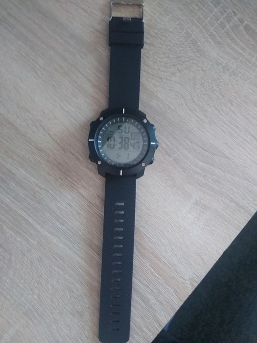Ceas electronic de mana