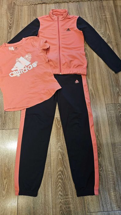 Детски спортен екип Адидас