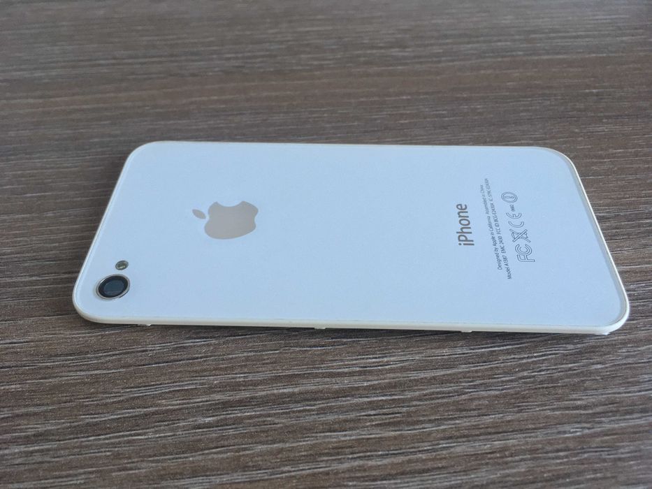 capac spate iphone 4s, alb sau negru