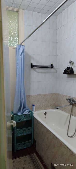 Bez makler srochno sotiladi Chilonzor 17 kvartal 2/4/4