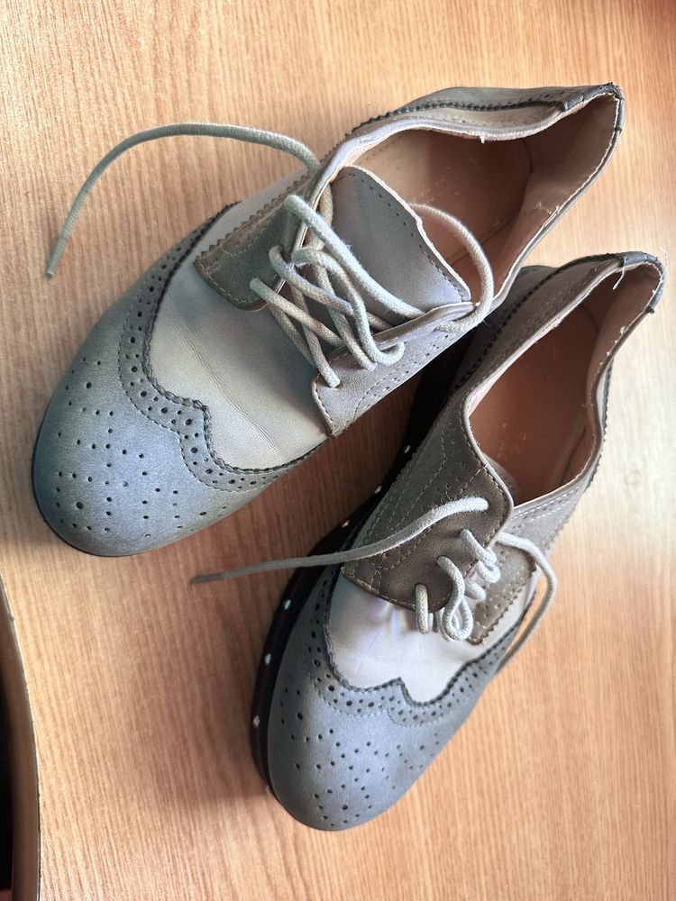 Pantofi de toamna 37