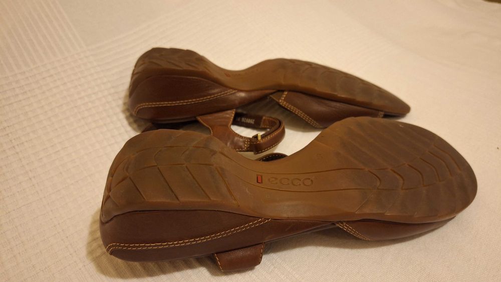 Vind sandale ECCO marimea 40