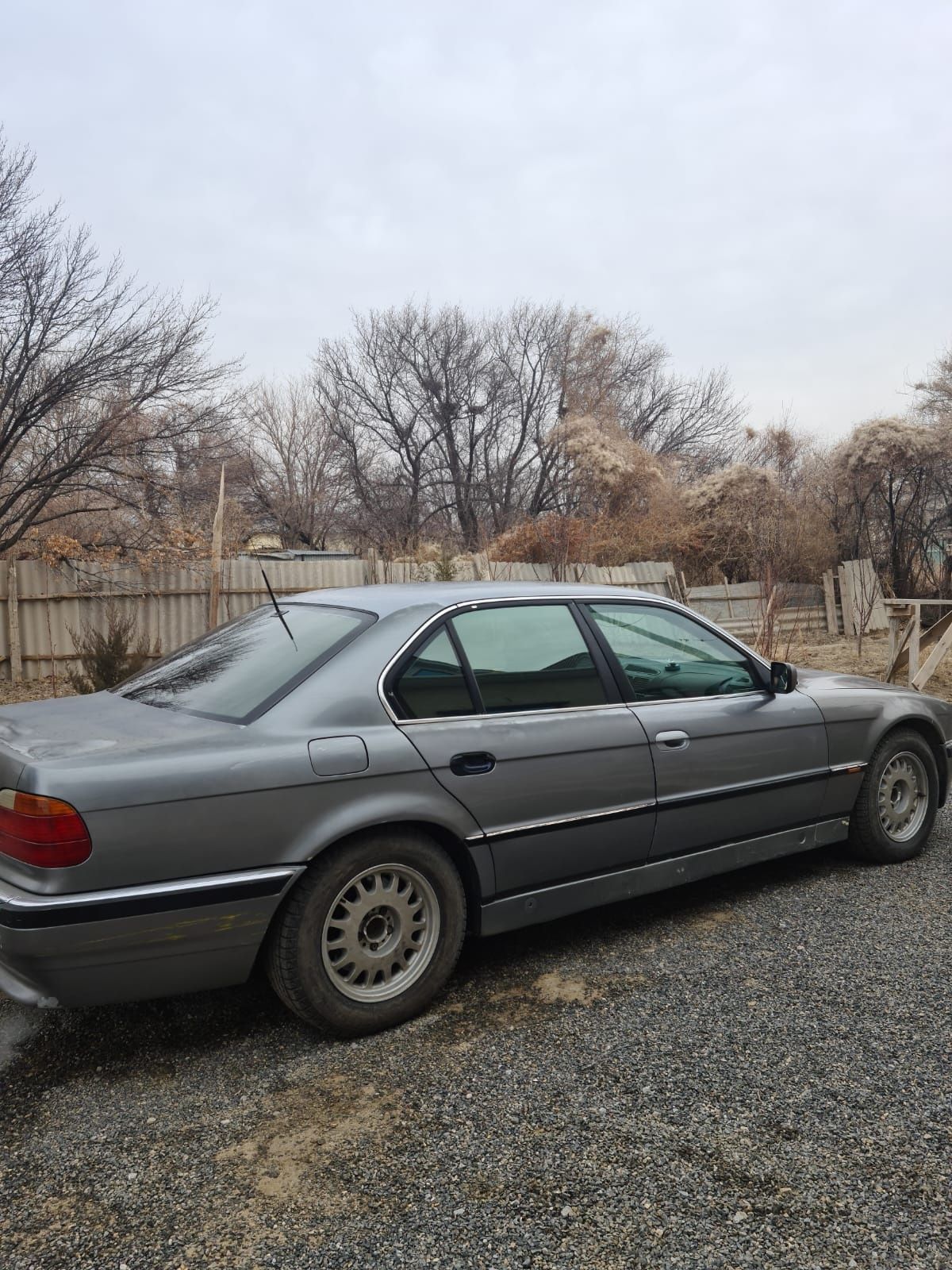 BMW 7 Bumer 730i