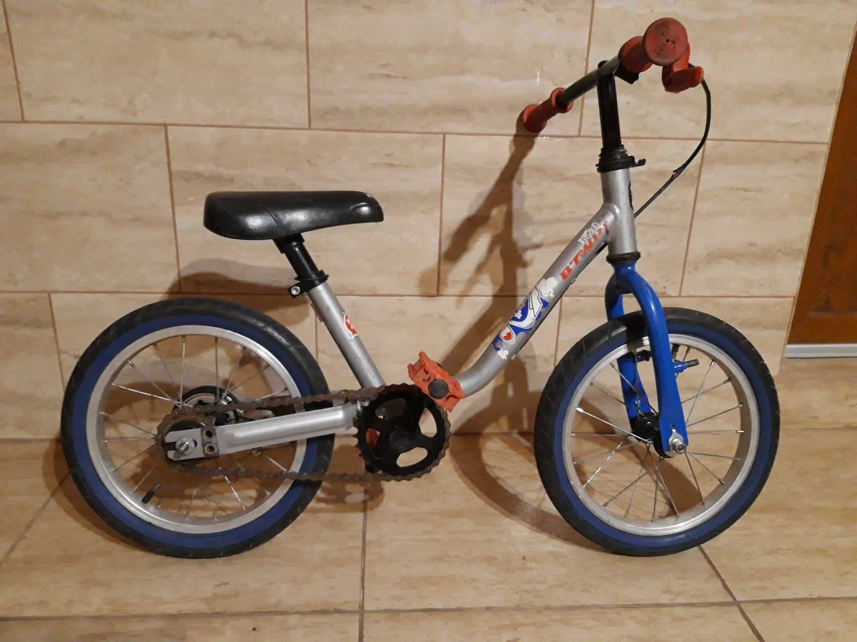 Vand bicicleta b-twin de 14 inch,pentru copii