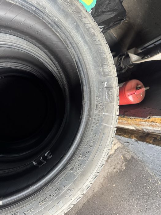 Продам резину 255|50 19