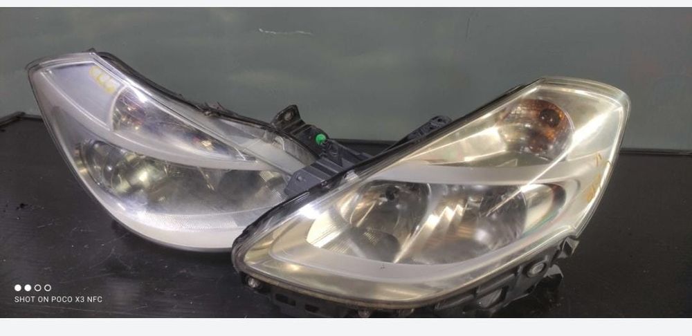Far Stanga Dreapta Renault Clio European