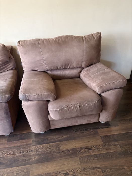 Диван ,тройка двойка и фотьойл