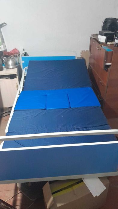 Медицинский кровать