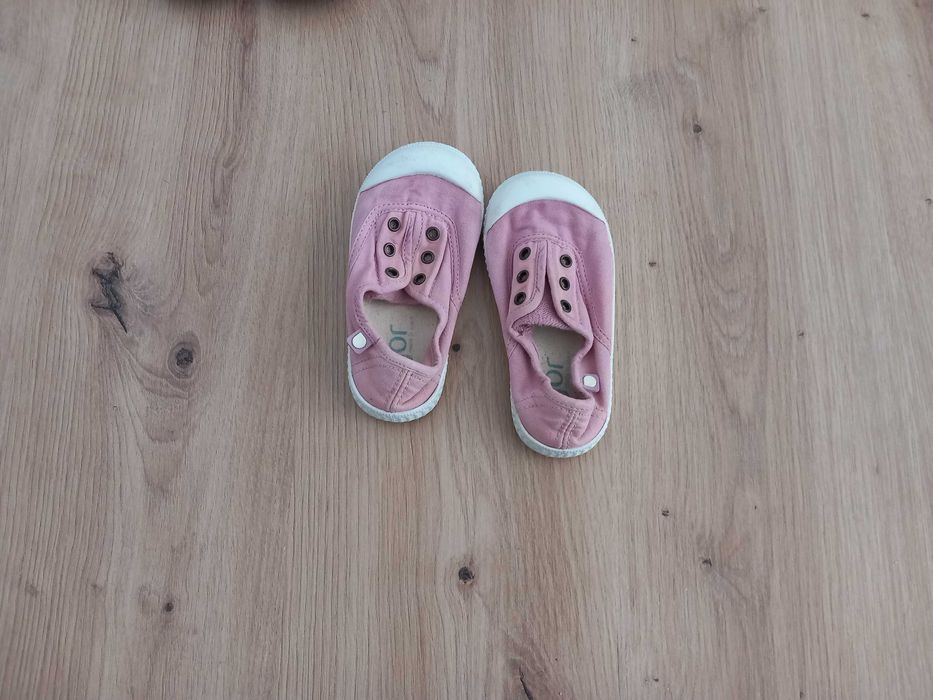 Маркови  дрешки за момиченце 2-3г. / 92-98см. + Кецове на IGOR