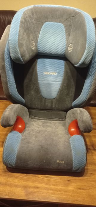 Столче RECARO за кола