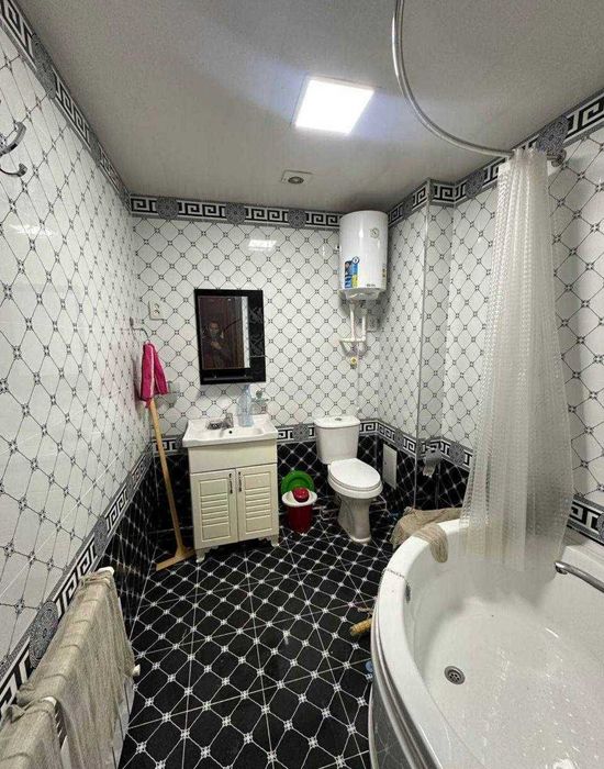 Продаётся 3х квартира на 2 этаж орр КРЫТЫЙ