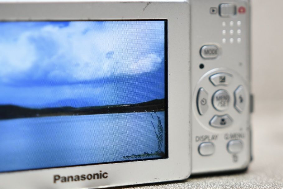 Panasonic Lumix FS62