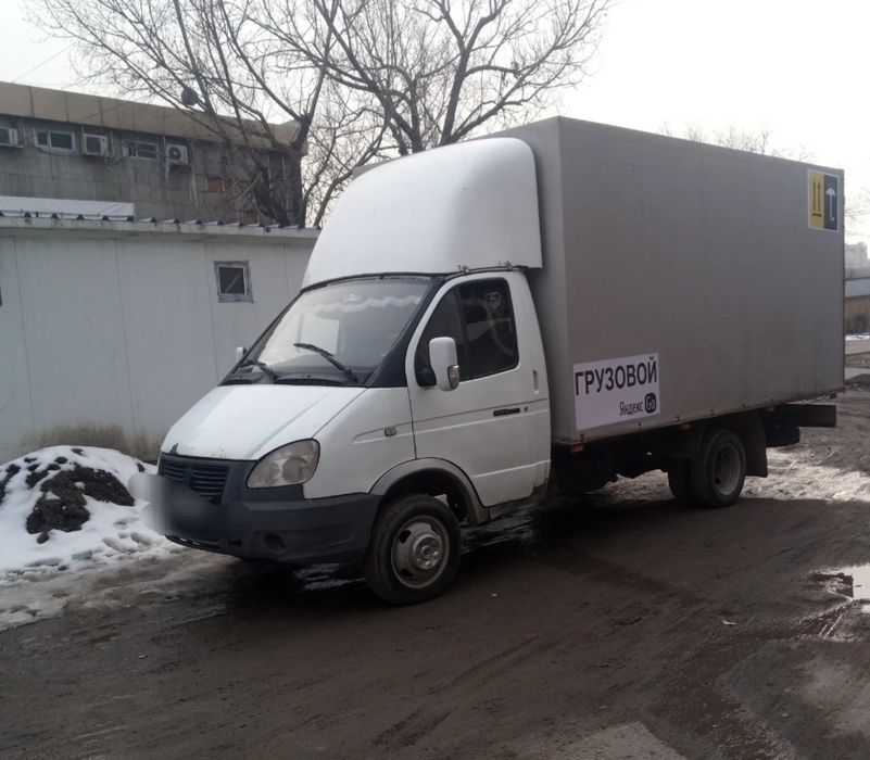 Грузоперевозки: транспорт грузов из одного места в другое  с грузчикам