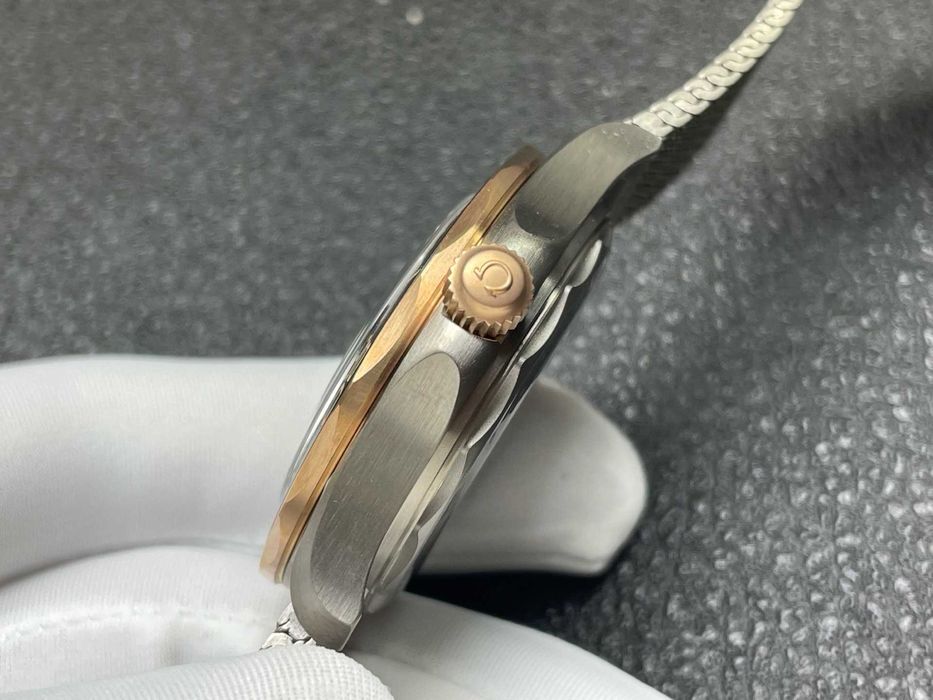 Omega seamaster diver 300m titanium NEW