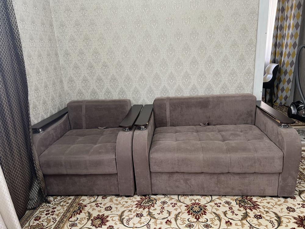 Диван раскладывающий
