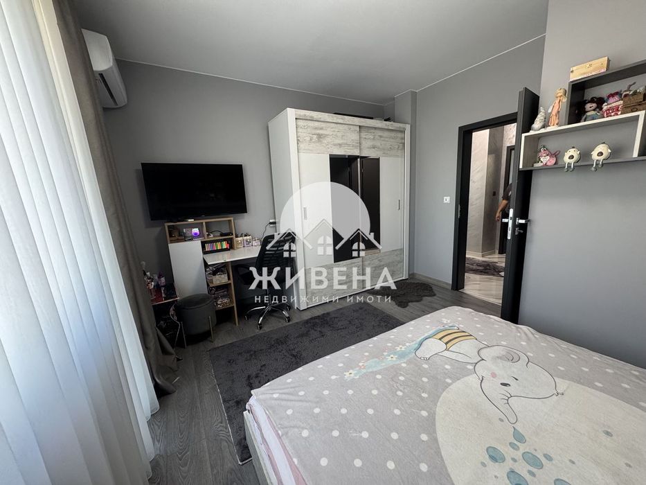 Само от Живена! Продава обзаведен 3-стаен апартамент, к.к. Св.Св. Кон