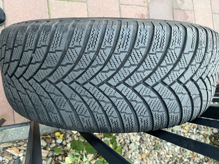 Jante Honda HRV aluminiu cu cauciucuri in stare f buna de iarna