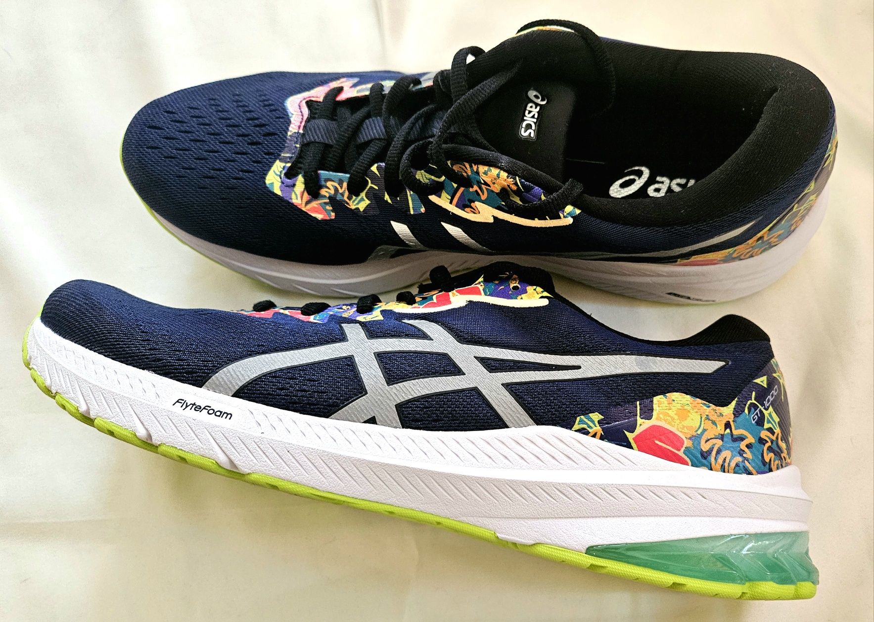 Asics оригинални мъжки маратонки