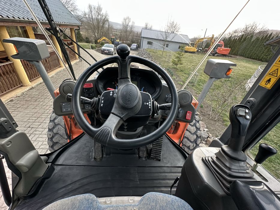 Incarcator frontal/Vola Hitachi ZW250 2010/9900h/4mc/21.500kg