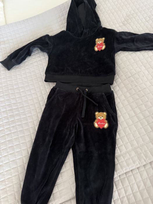 Оригинален анцук moschino
