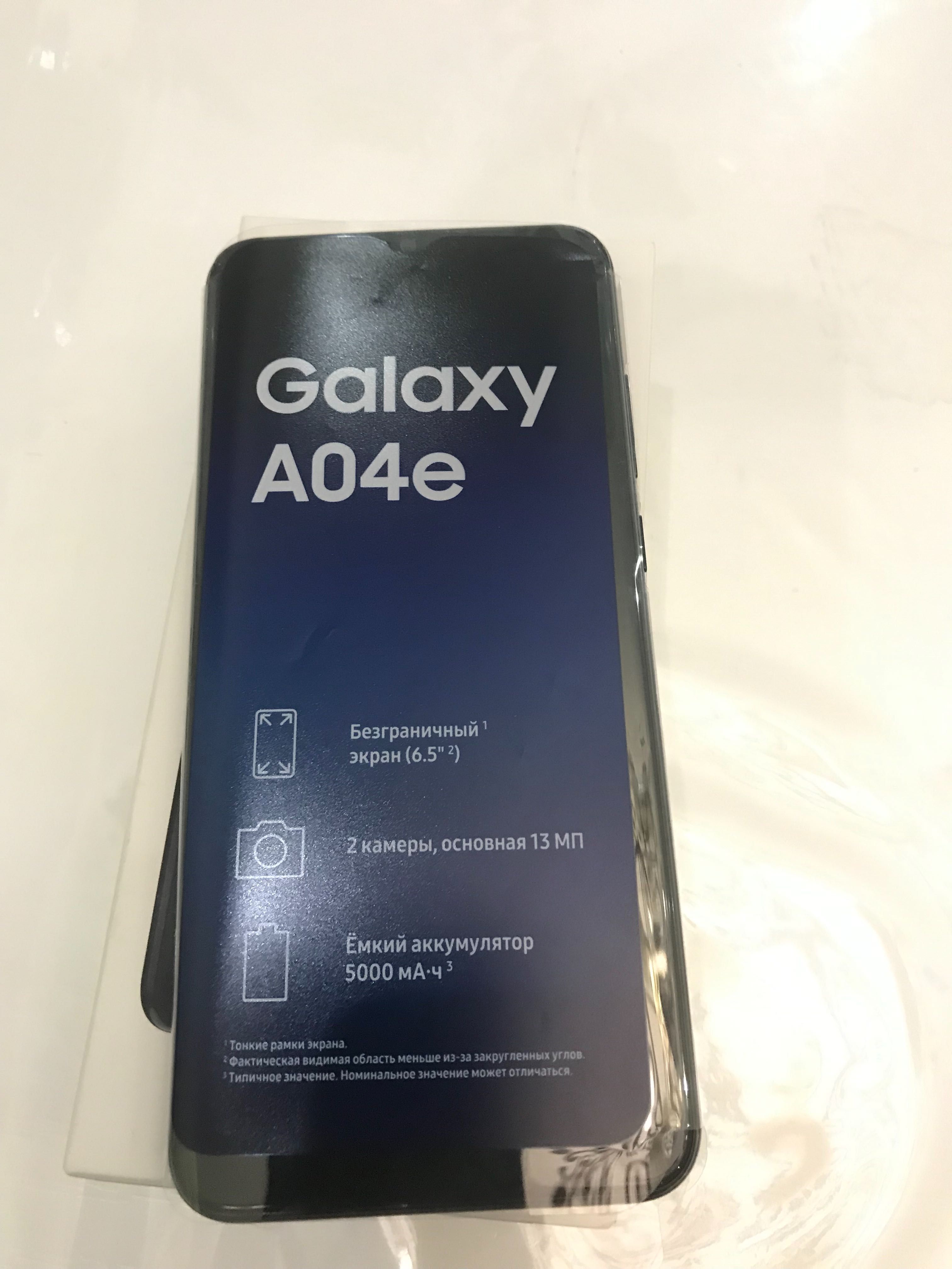 Продам Samsung Galaxy A04e новый