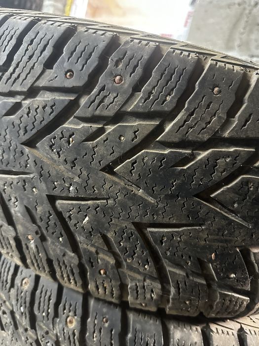 Резина зимняя 265/65 р 17