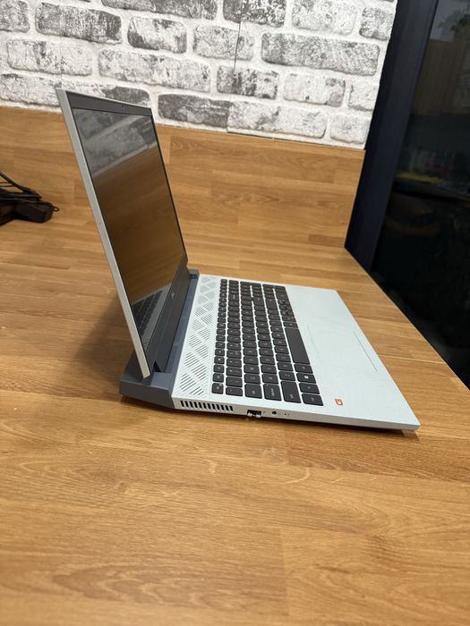 Laptop Gaming Dell G15 Ryzen Edition