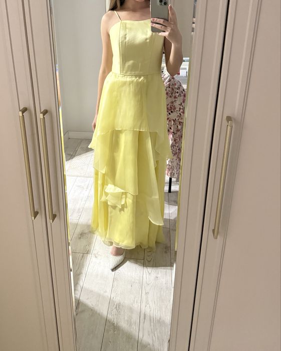 Сдается в аренду платье