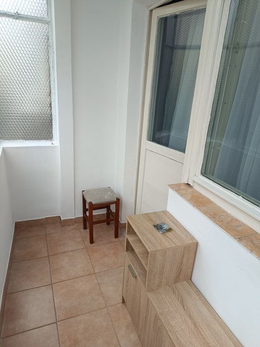 Închiriez garsonieră  Arad