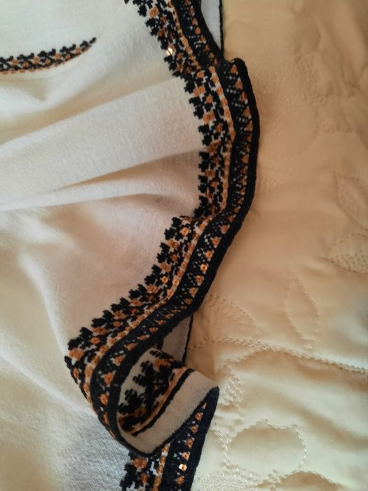 Ii de vânzare și poale autentice