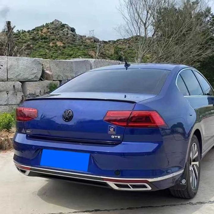 Eleron Portbagaj Lip Codita VW Volkswagen Passat B8 15-22, Negru Lucio