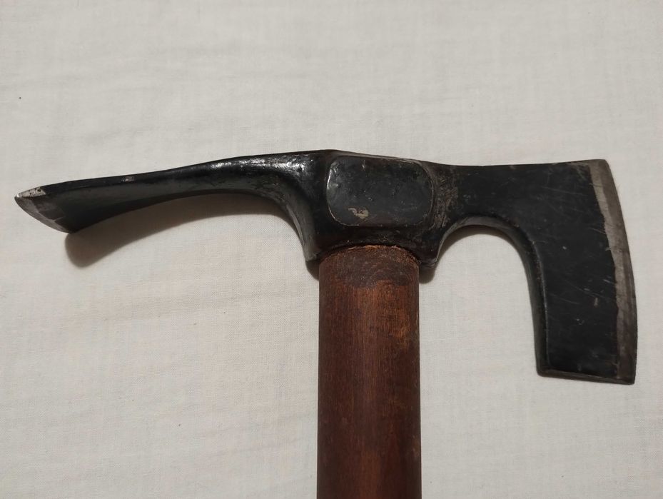 Българска брадва