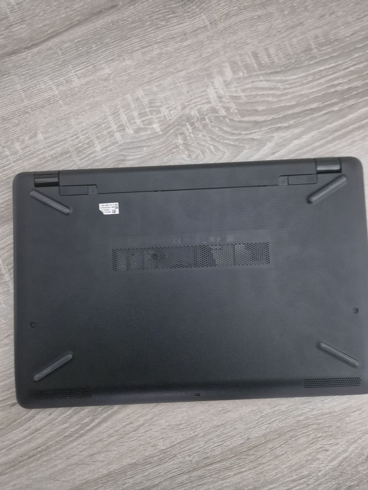 Laptop HP 15-ra062nq