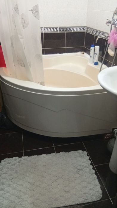 Sergeli 4 32 5-etaj 3 xona 4 xona qlingan kvartira