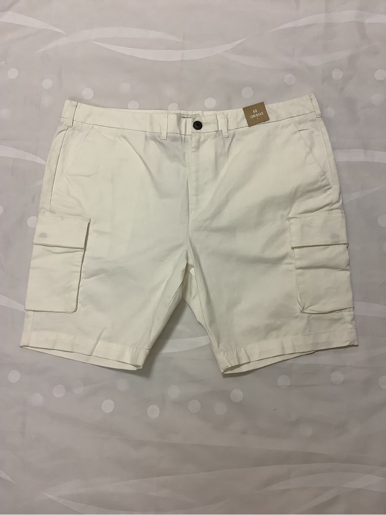 Pantaloni scurti barbati marime 40/XXL