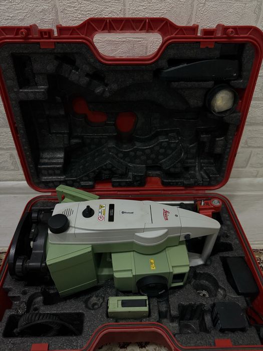 Продам Тахеометр TS11 5  leica R500 год 2018