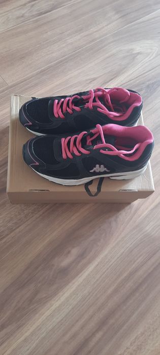 Vand adidas nou, Kappa, marime 36