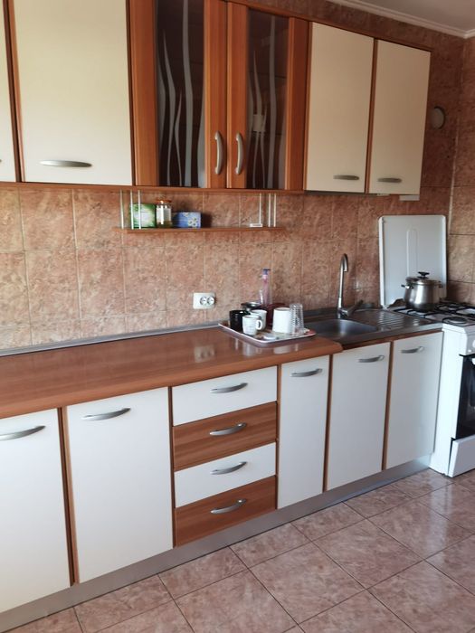 Primesc in gazda la casa